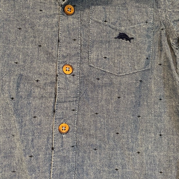 Tommy Bahama Chambray 100% Cotton Button Down Shirt Classic Style - Picture 3 of 5